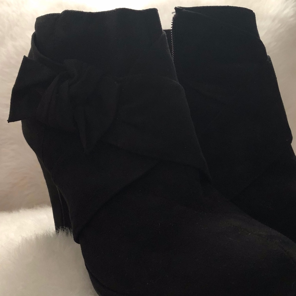RAMPAGE Shoe with Heel